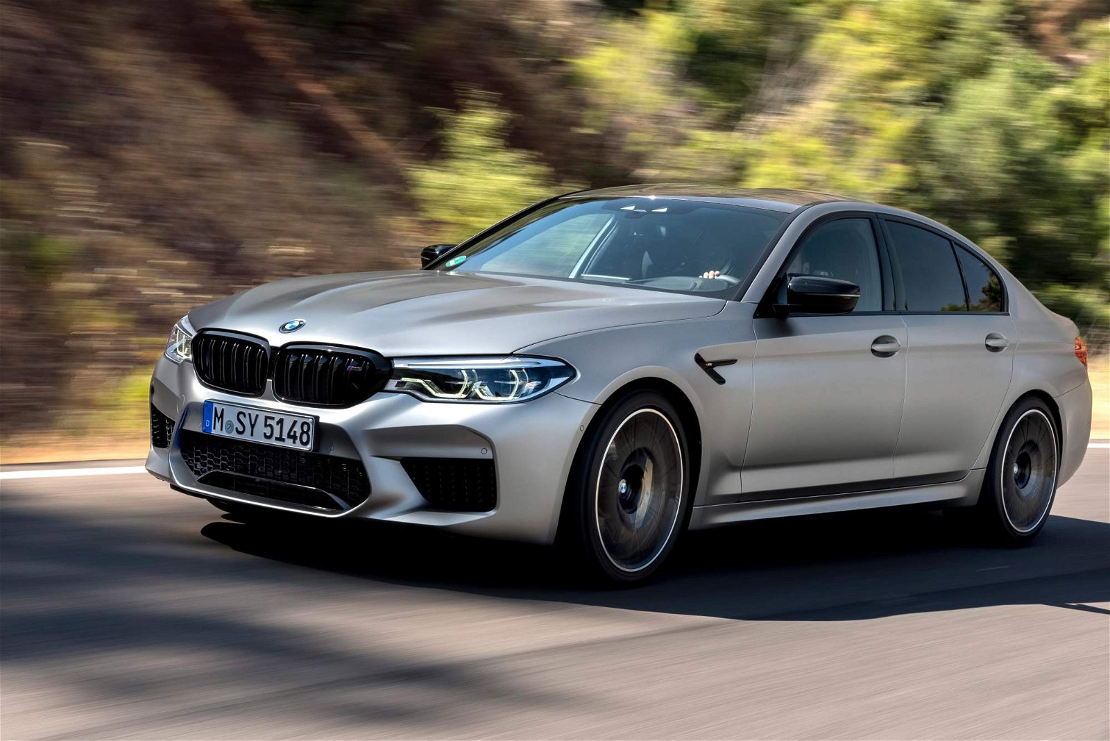 2019-BMW-M5-Competition-91
