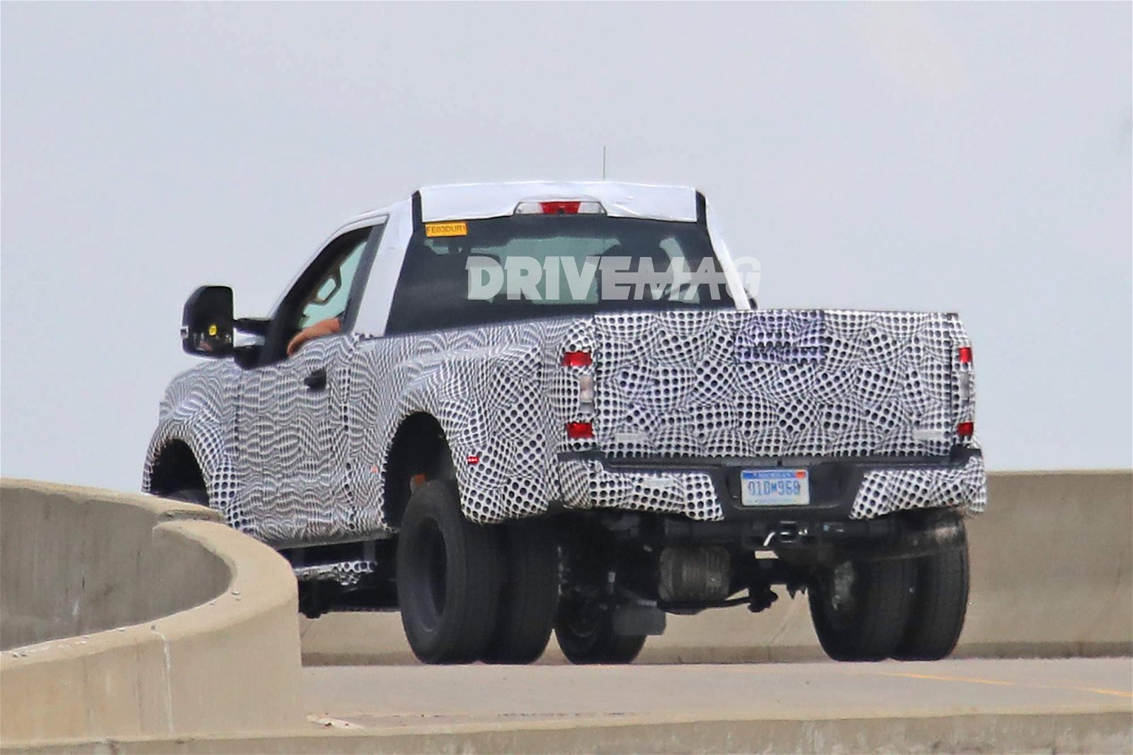 2020-Ford-Super-Duty-spied-12