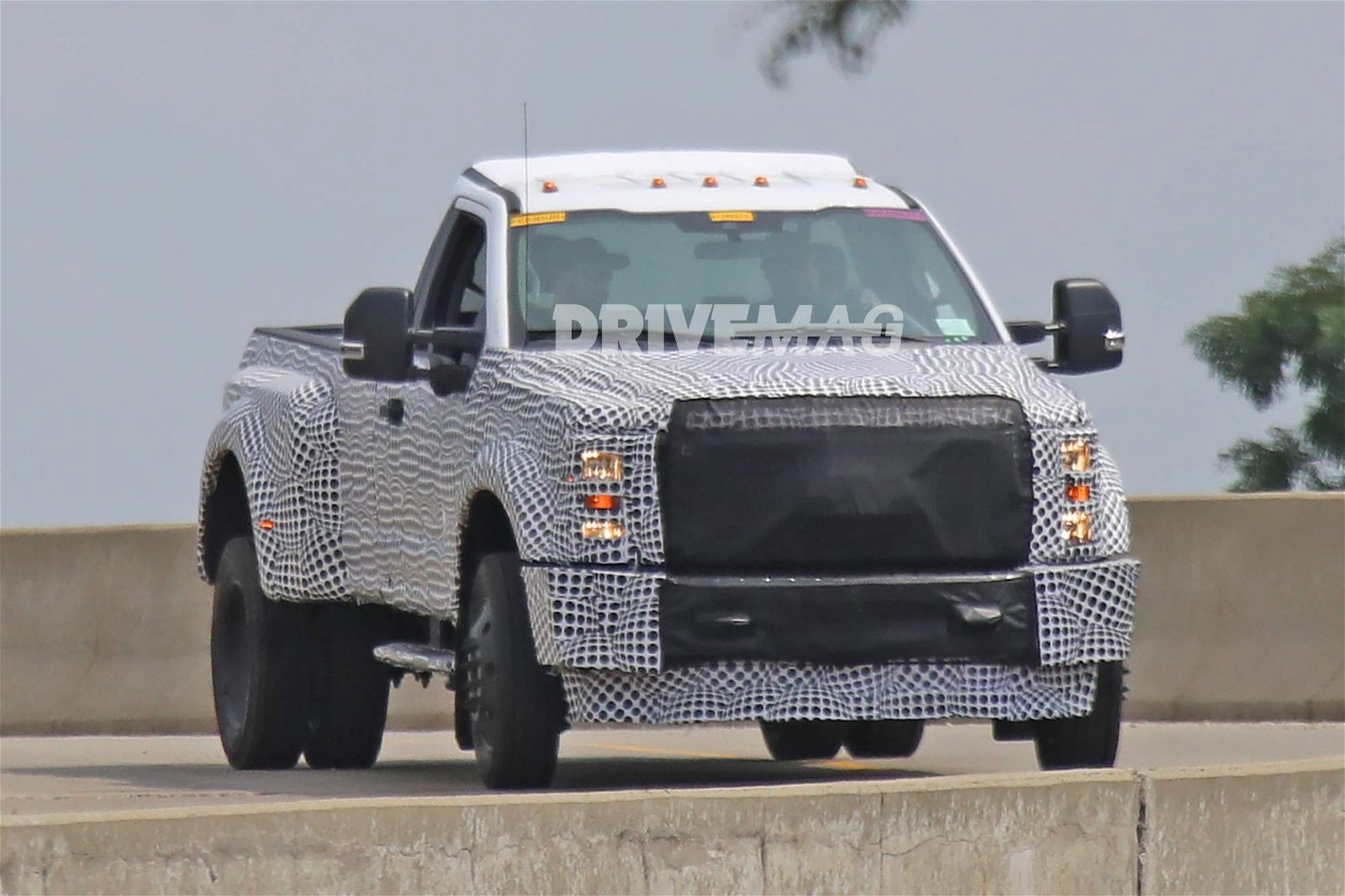 2020-Ford-Super-Duty-spied-3