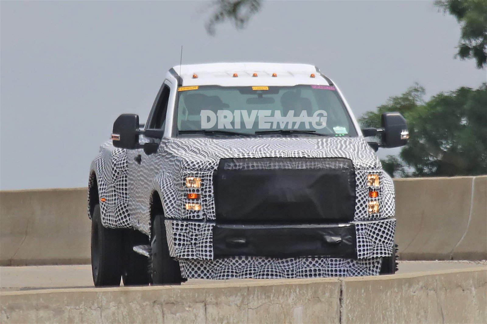 2020-Ford-Super-Duty-spied-5