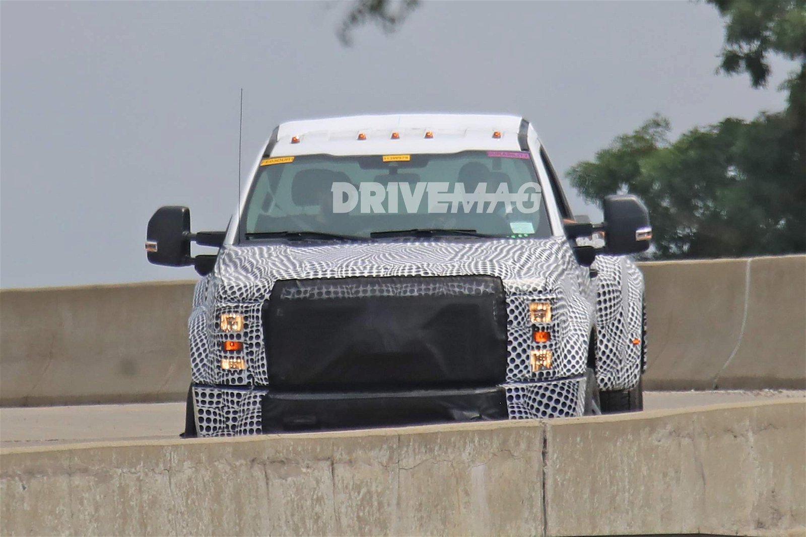 2020-Ford-Super-Duty-spied-7