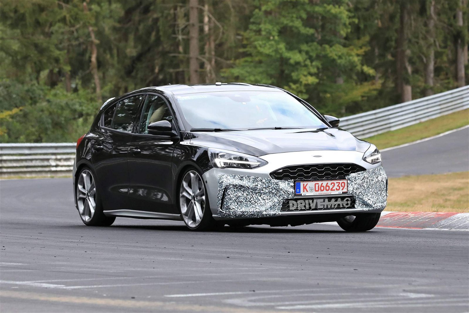 2019-Ford-Focus-ST-3