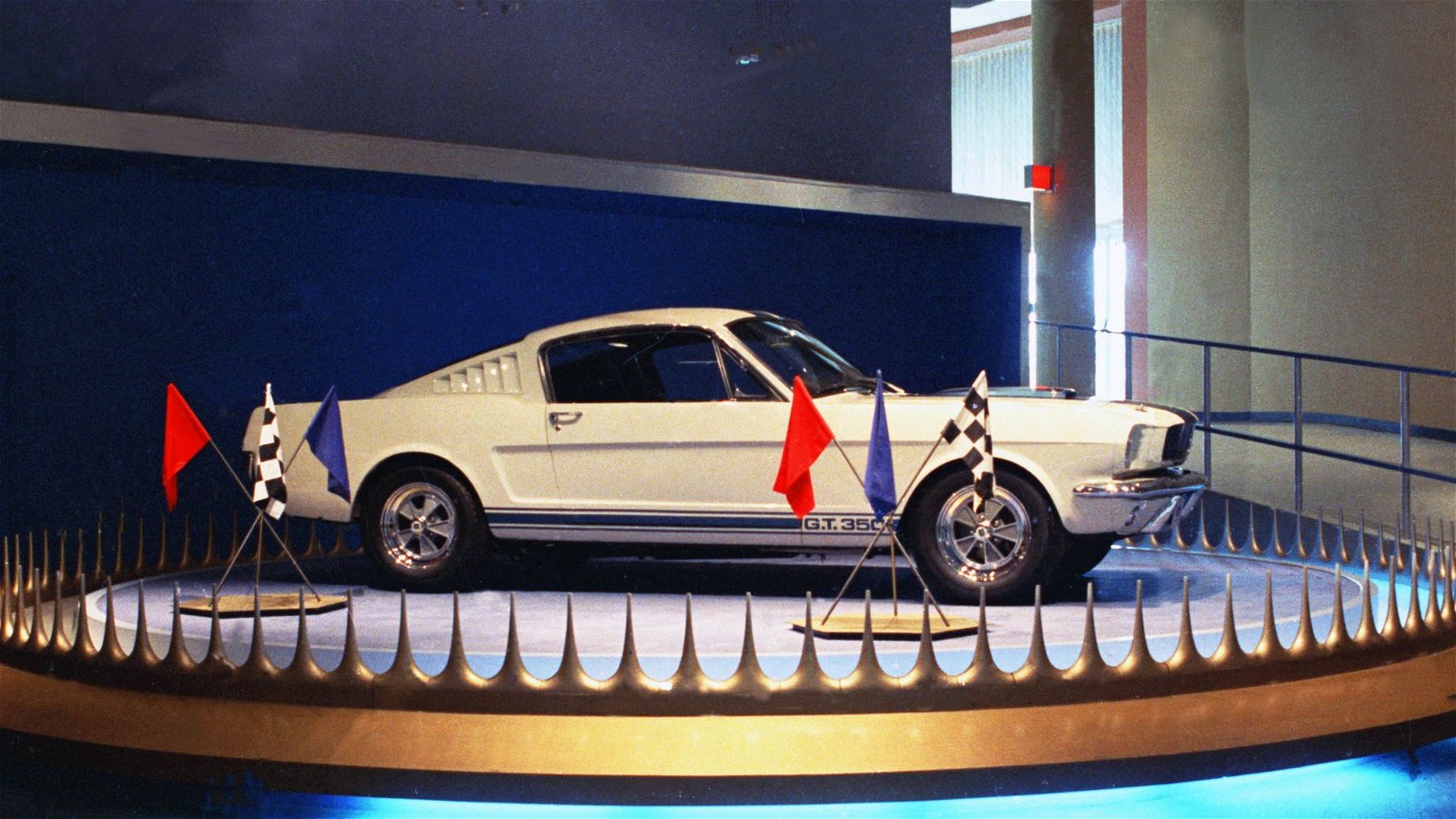 Q5_1965-Shelby-GT350