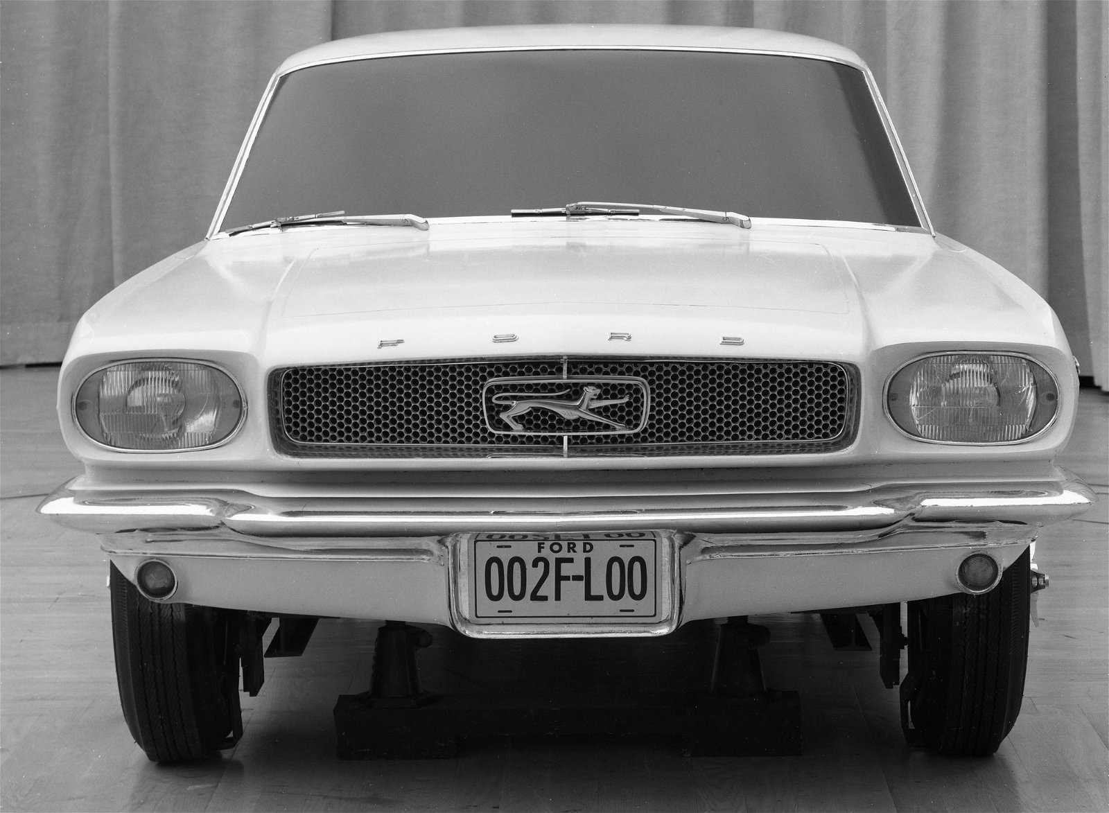 Q6-Cougar-Ford-Mustang