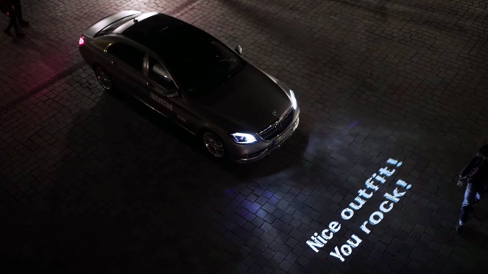 New Mercedes S Class Headlights Can Actually Spell Out Messages