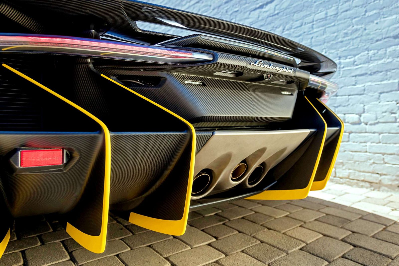 Lamborghini Centenario 14