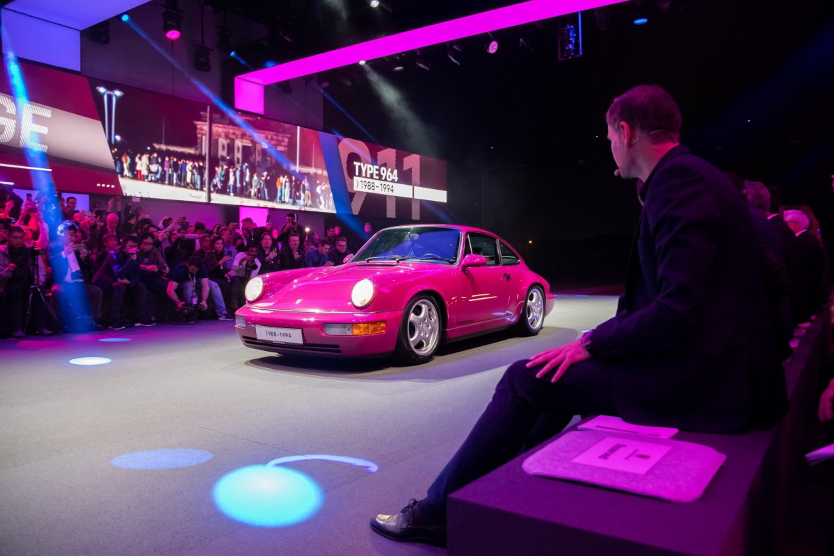 We witnessed live the new Porsche 911 launch event