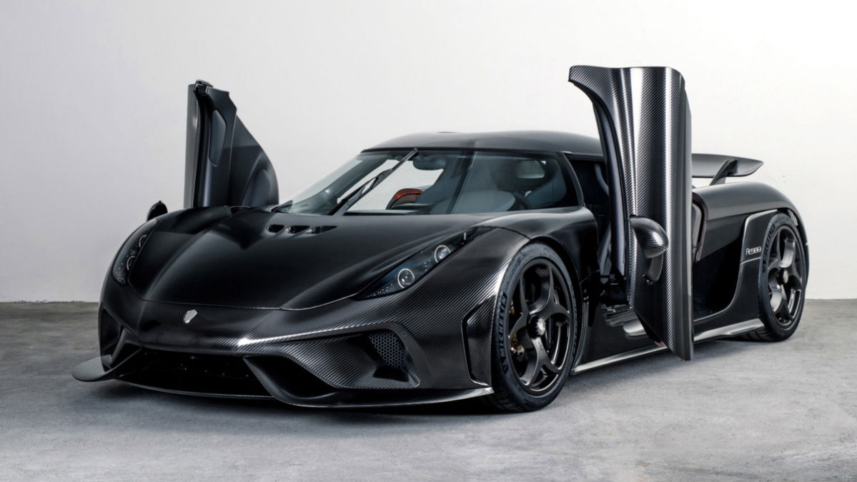 Naked Carbon Koenigsegg Regera Is One Luscious Supercar