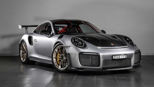 Porsche-911-GT2-RS-1-4912-default-medium