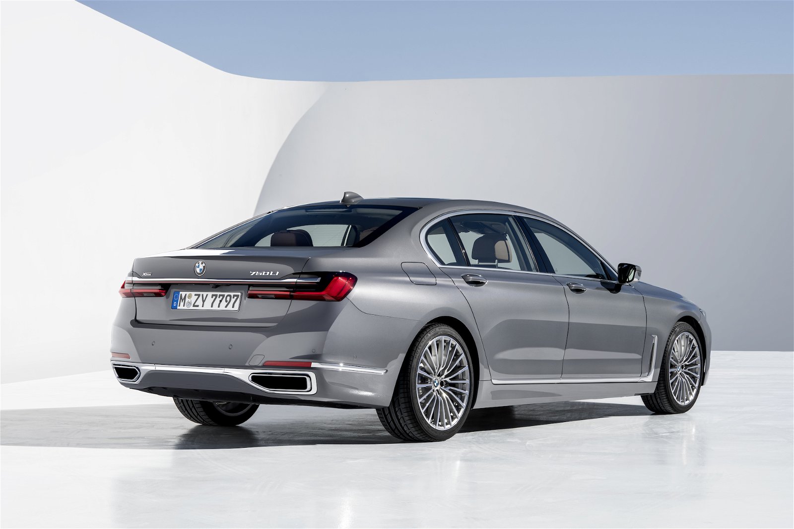 bmw-7-series-facelift-38