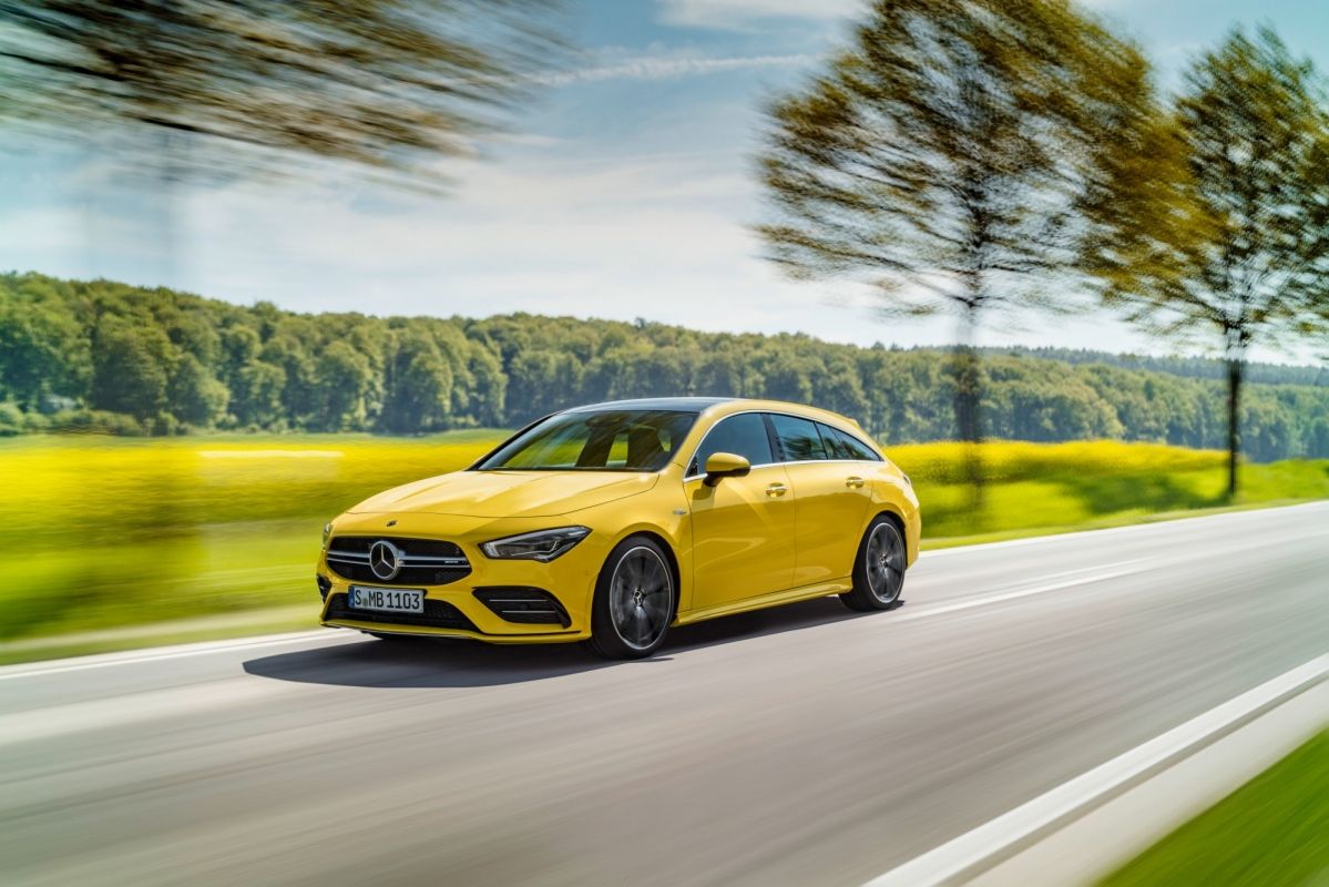 New Mercedes Amg Cla 35 Shooting Brake Joins The Family Of Fast Stati