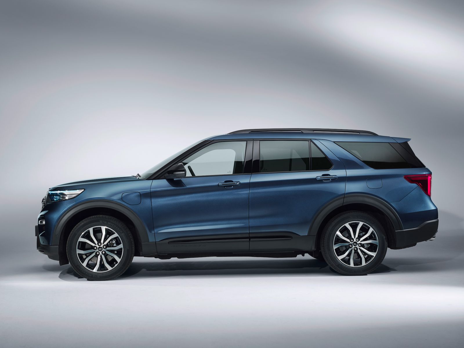 2019-ford-explorer-4