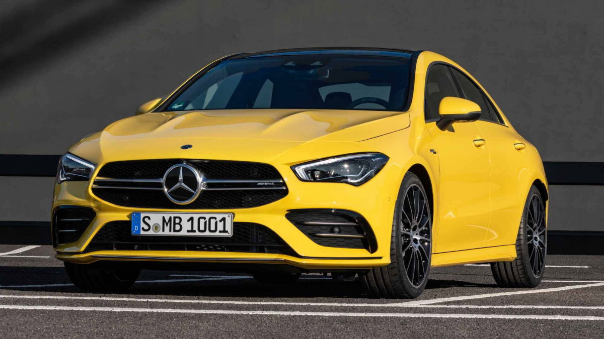 Mercedes-AMG CLA 35 Debuts With 302 Hp