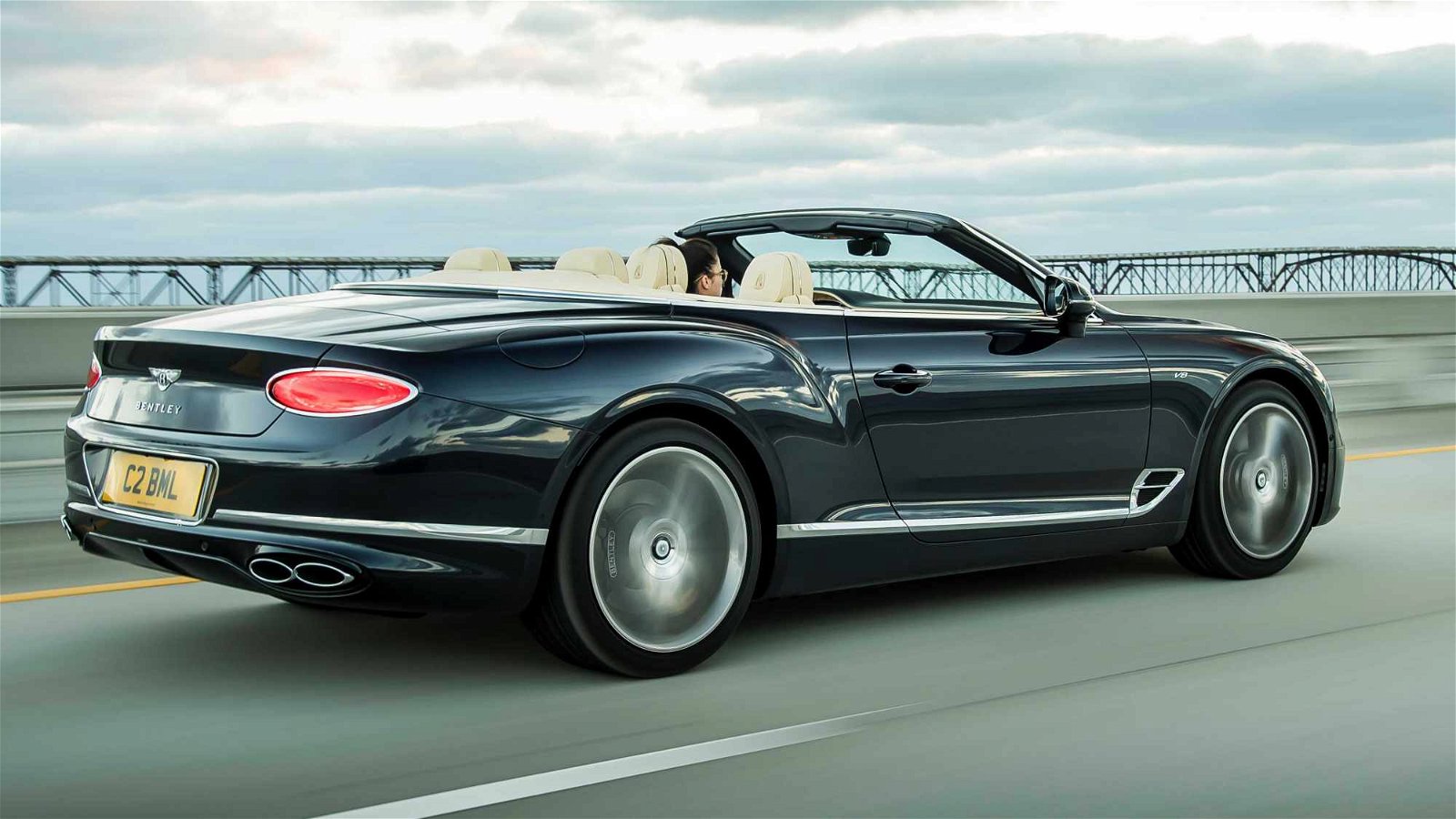 bentley-continental-gt-v8-coupe-convertible-2019 7