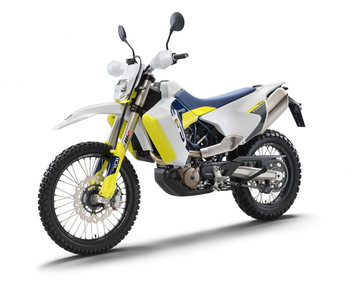 2020 Husqvarna 701 Enduro LR hits dealerships. 500 km range